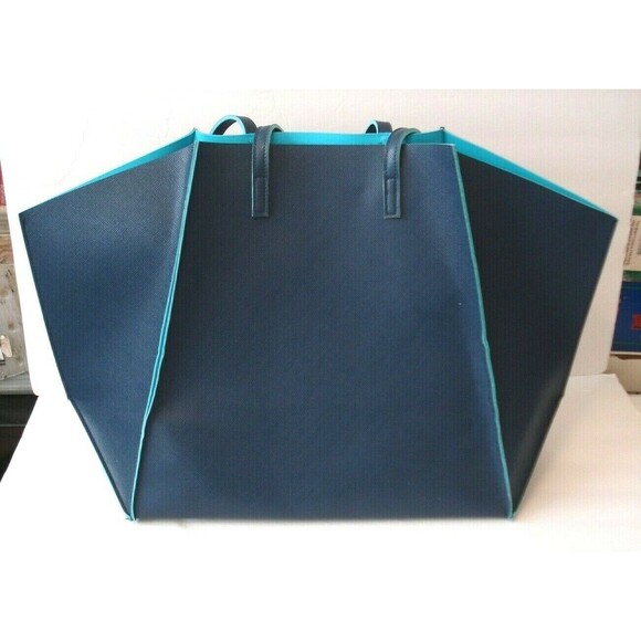 Vince Camuto Tote Oversized Overnight Weekender Beach Bag Purse NWT - Picture 4 of 7